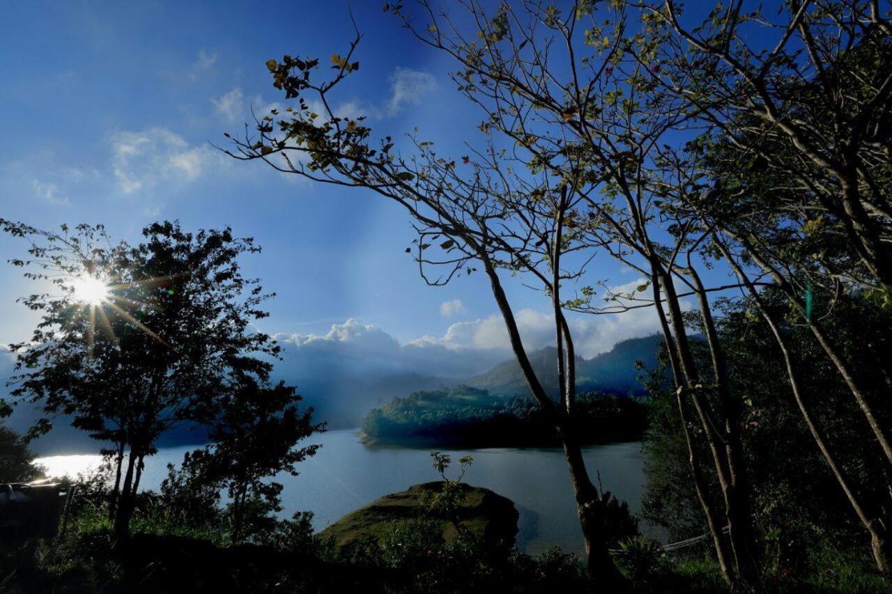 Hotel Ottway Hills Near Mattupetty Dam Munnar Exterior foto